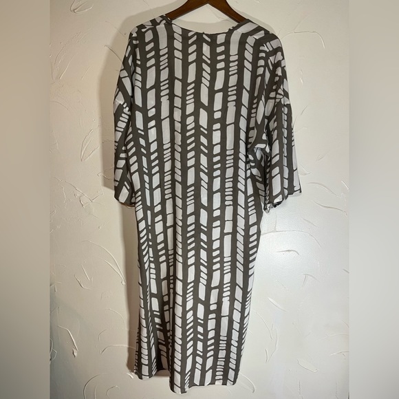 NWT Demdaco Tie Front Duster in Taupe & White OS - Picture 5 of 12